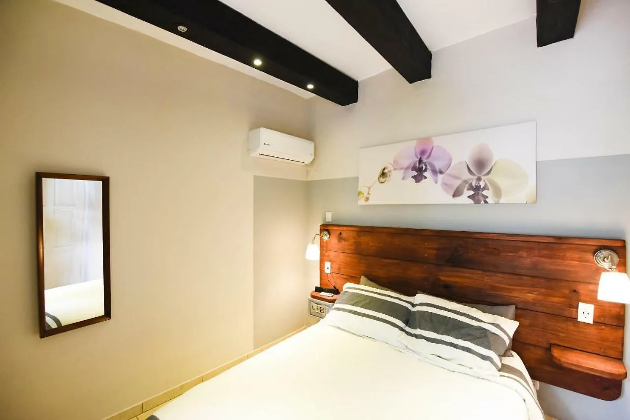 Island Life Hostel سانتو دومينجو